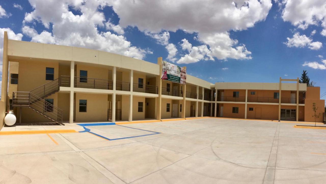 Magnolias Suites Hotel Nuevo Casas Grandes Exteriör bild