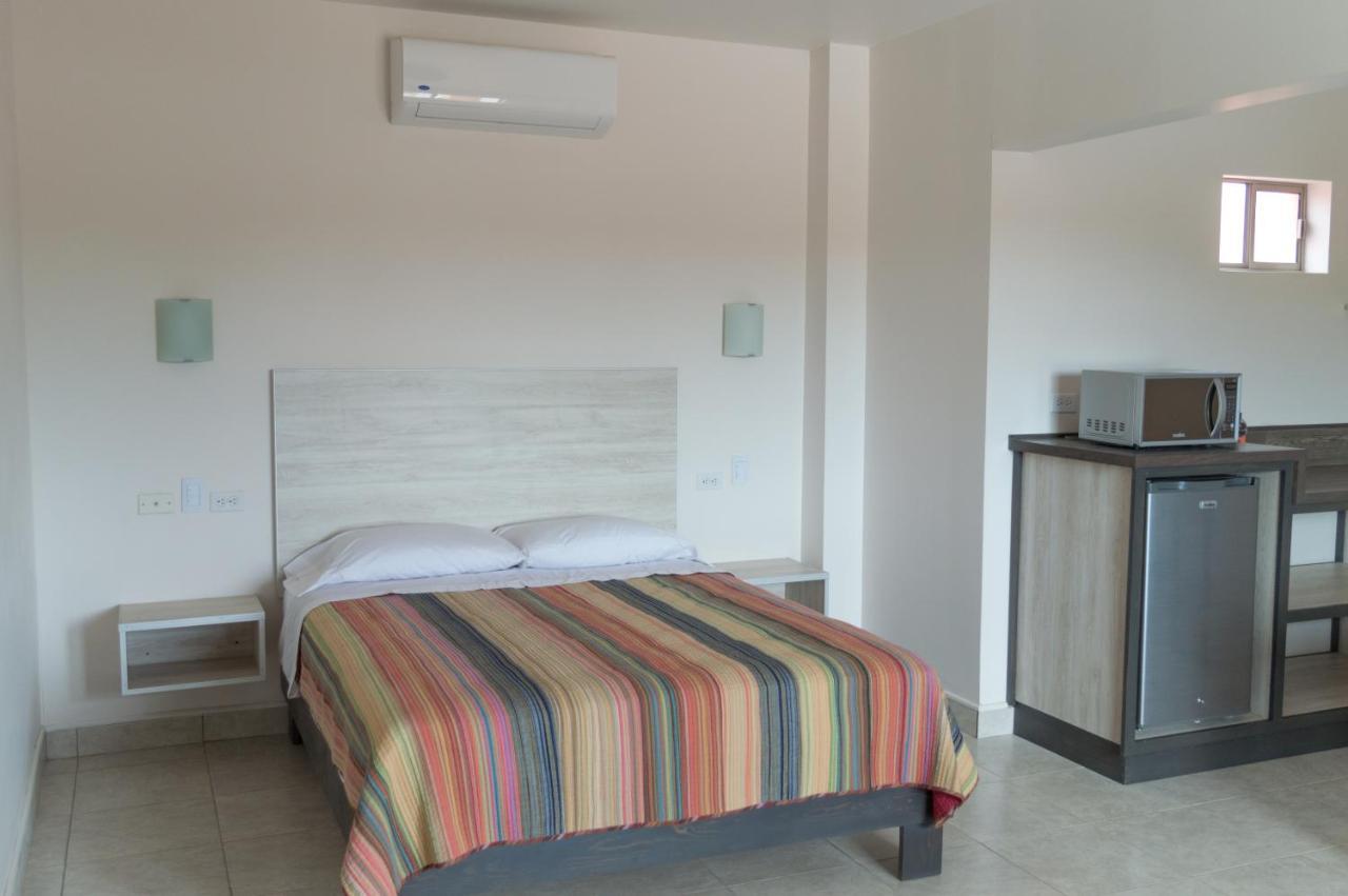Magnolias Suites Hotel Nuevo Casas Grandes Exteriör bild